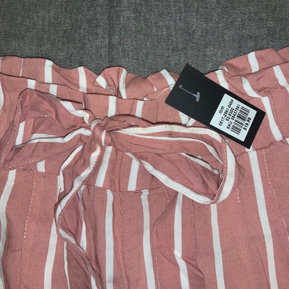 Forever 21 dress pants. - Picture 2 of 2